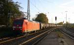 145 046-9 DB  kommt aus Richtung Aachen-West,Laurensberg,Richterich,Kohlscheid und fährt durch Herzogenrath als Umleiter mit einem langen  Ölzug aus Antwerpen-Petrol(B) nach Basel(CH) und