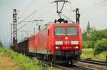 145 077-4 in Doppeltraktion mit 185 160-9 aus Richtung Denzlingen kommend. 18.06.2015