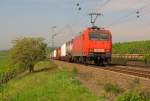 DB 145 044-4 mit einem gemischten Güterzug Richtung Wiesbaden, am 02.09.2011 bei Erbach (Rheingau).