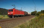 145 064-2 ist hier bei Hermannspiegel am 24.08.16 mit einen Kesselzug in Richtung Fulda zu sehen.