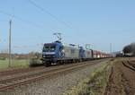 Vogelbach - 24. Februar 2021 : Wegen Bauarbeiten im Saartal, sind einige Züge über die Pfälzische Ludwigsbahn umgeleitet. Das ist auch der Fall für die Erzzüge. RBH Loks 145 072 + 145 064 mit einem umgeleiteten Erzbomber kommt aus Mannheim/Kaiserslautern und fährt in Richtung Saarbrücken.