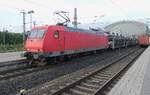 Der morgentliche Autotransportzug einmal mit anderer Bespannung durch die 145 089 von BRLL bei der Durchfahrt durch Dresden-Neustadt im Juli 2026.