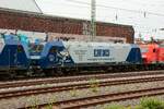 RBH 145 030-3 zur Verschrottung nach Opladen bei der Durchfahrt in Wuppertal, August 2026.
