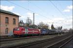 145-CL 012 schleppt eine 421er von SBB Cargo und 185 573 (9480 0 185 573-3) und den DGS 59743 aus Itzehoe nach Frechen.