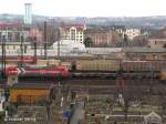 Blick auf den Rangierbahnhof Dresden-Friedrichstadt, wo gerade die HGK (H�fen- und G�terverkehr K�ln)-Lok 145-CL 012 abgeb�gelt auf neuen Einsatz wartet, 28.03.2006
