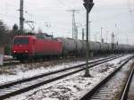Am 01.02.2014 kam 145 CL 015 mit einem Kesselzug durch Stendal und fuhr weiter in Richtung Magdeburg.