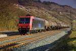 145 084-0 kommt mit einen Kesselzug von Würzburg gesehen am 09.12.15 bei Gambach.