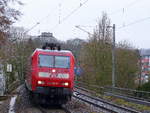 145 045-1 DB  kommt aus Richtung Aachen-West mit einem LKW-Zug aus Zeebrugge-Ramskapelle(B) nach Novara(I) und fährt durch Aachen-Schanz in Richtung