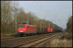 145068-3 fährt hier mit einem Güterzug in Richtung Münster am 18.11.2007 um 11.07 Uhr durch den Bahnhof Natrup Hagen.
