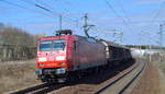 DB Cargo AG [D] mit  145 016-2  [NVR-Nummer: 91 80 6145 016-2 D-DB] und gemischtem Güterzug Durchfahrt Bf. Erkner bei Berlin am 01.04.20