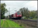 145 061 fährt am 29.10.13 durch das Leinetal Richtung Hannover.