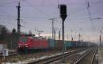 Am 02.02.2014 kam 145 010 mit einem Containerzug durch Stendal und fuhr weiter in Richtung Magdeburg.