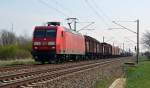 145 059 führte am 14.04.15 einen bunt gemischten Güterzug durch Greppin Richtung Dessau.