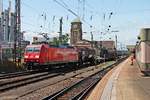 Durchfahrt über Gleis 1 am 08.07.2015 von 145 008-9 mit einem gemischten Güterzug in Basel Bad Bf in Richtung Rangierbahnhof Muttenz.