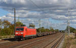 145 047 führte am 25.09.18 einen Stahlzug durch Saarmund Richtung Potsdam.