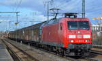 DB Cargo AG [D] mit  145 053-5  [NVR-Nummer: 91 80 6145 053-5 D-DB] und gemischtem Güterzug am 19.02.20  Durchfahrt Bf.