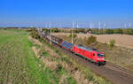 145 053 mit einem Güterzug am 30.09.2022 bei Ovelgünne.