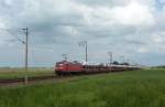145 029-5 fuhr am 22.06.2012 mit einem Güterzug von Osnabrück nach Emden, hier bei Petkum.
