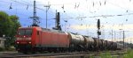 145 037-8 DB fährt mit einem langen gemischten Güterzug aus Antwerpen-Noord(B) nach  Burghausen(D) bei der Abfahrt aus Aachen-West und fährt in Richtung Aachen-Hbf,Köln bei der Abendsonne und