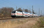 146 567 führte den IC 2445 nach Dresden am 23.03.19 durch Braschwitz Richtung Halle(S).