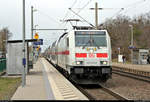 146 559-0 DB als IC 2443 (Linie 55) von Köln Hbf nach Dresden Hbf durchfährt den Hp Zerbst/Anhalt auf der Bahnstrecke Trebnitz–Leipzig (KBS 254).
[13.2.2020 | 12:27 Uhr]