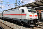 Die für nur 160 km/h zugelassene 146 572 von DB Fernverkehr AG, Frankfurt (Main)stand am 14.07.2023 im Rostocker Hbf.
