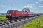 146 241-5 ist hier am 10.05.2017 als RE in Richtung Frankfurt/M.