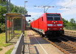 146 271 und 146 280 beide von DB  kommen als Lokzug aus Aachen-Hbf nach Duisburg-Hbf und kammen aus Richtung Aachen-Hbf,Aachen-Schanz,Aachen-West,Laurensberg,Richterich und furhen durch Kohlscheid in Richtung Herzogenrath,Hofstadt,Finkenrath,Rimburg,Übach-Palenberg,Zweibrüggen,Frelenberg,Geilenkirchen,Süggerath,Lindern,Brachelen, Hückelhoven-Baal,Baal,Erkelenz,Herrath,Beckrath,Wickrath,Rheydt,Mönchengladbach,,Viersen, Anrath,Forsthaus,Krefeld-Hbf,Krefeld-Oppum,Krefeld-Linn,,Krefeld-Uerdingen,Krefeld-Hohenbudberg-Chempark,Duisburg-Rheinhausen,Duisburg-Rheinhausen-Ost,Duisburg-Hochfeld-Süd,Duisburg-Hbf.
Aufgenommen von Bahnsteig 2 in Kohlscheid. 
Bei Sommerwetter am Vormittag vom 21.5.2018.