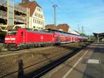 Br.146 210-0 mit einem IRE nach Stuttgart Hbf im Bahnhof Plochingen.