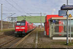 Nachschuss auf 146 011-2 als Leerfahrt im Hp Leuna Werke Süd auf Gleis 1 Richtung Halle-Ammendorf.