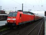 BR 146 008-8 mit dem RE 1 am Haken,von Aachen nach Hamm ,
bei der Ausfahrt in Bochum Hbf.(22.08.2007)