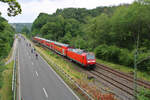 DB 146 004 ist mit dem RE9 auf dem Weg in Richtung Siegen Hbf und erreicht hier in Kürze Wissen. (02.07.2023)