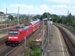 Br.146 213-4 fuhr im Sommer 2007 mit einem RE von Stuttgart Hbf nach Ulm Hbf. Hier bei der Ausfahrt aus dem Bahnhof Gppingen.