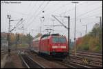 146 210-0 fhrt zur Mittagszeit des 27.10.07 einen Doppelstock-RegionalExpress nach Stuttgart Hbf in den Ludwigsburger Bahnhof ein.