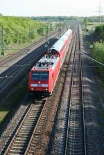Schwarzwaldbahn mit 146 237-3 fhrt am 2.5.2008 bei Urloffen von Karlsruhe in Richtung Offenburg.