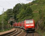  RE31006 nach Offenburg mit Schublok 146 110-2 verlsst Istein durch den 129m langen Kirchbergtunnel am 14.8.08