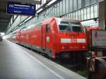 146 215-9 steht mit RE 19558 nach Karlsruhe auf Gleis 6 in Stuttgart Hbf.