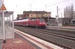 Der eingefahrene RE1  NRW-Express  am Bahnhof Dren Richtung Aachen.