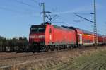 146 004 schiebt den RE 5 nach Koblenz bei Voerde am 07.03.2010
