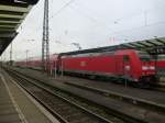 BR 146 233 mit einem IRE von Karlsruhe Hbf nach Kreuzlingen in Offenburg.17.10.10 