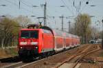 146 010 mit einem RE1 in Dsseldorf Oberbilk am 02.04.2011.