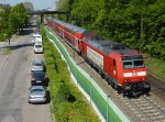 BR 146 114-4 beschleunigt am 18.04.2011 in Emmendingen ihren RE nach Basel Bad Bf.