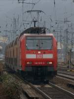 146 028-6 mit dem RE10518 (Koblenz-Emmerich) hat am 27.2.12 den Koblenzer Hbf verlassen und ist kurz vor dem Hp.Koblenz-Stadtmitte.