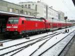 146 222 mit ihrem RE in Ulm Hbf, Abfahrbereit nach Stuttgart.