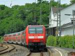 In Eschweiler hlt am 03.07.2012 RE1, der von 146 003-9 nach Aachen Hbf geschoben wird.