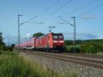 Hier schiebt am 14.07.2012 die Freiburger 146 112-8 einen RE von Basel Bad Bf nach Offenburg.