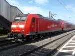 Hier 146 113-6 mit RE 5341 und +8 min.