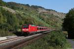 146 244 mit RE 4614 am 28.09.2013 bei Gambach.