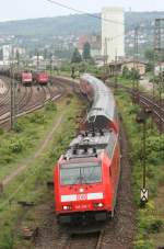 146 240 mit RE 4146 (Wrzburg–Frankfurt) am 13.05.2009 in Wrzburg-Zell