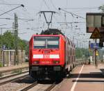 146 238 mit RB 26562 (Neuenburg [Baden]–Karlsruhe Hbf) am 13.05.2011 in Bad Krozingen